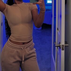 Skims fits everybody top